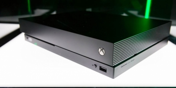 На Xbox One добавлена поддержка клавиатуры и мыши"