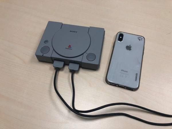  PlayStation еще никогда не была такой маленькой. Посмотрите, как отличается PS Classic от iPhone X 