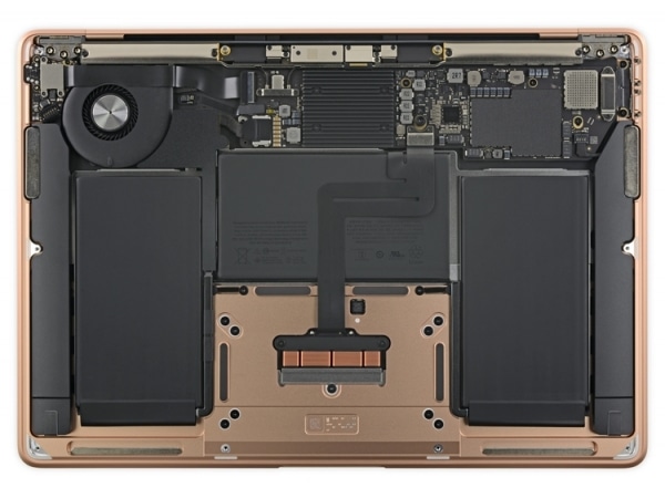 Что скрывает MacBook Air: новый ноутбук Apple препарирован"