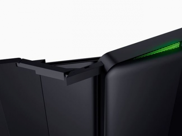 #CES | Компания Razer представила концепт ноутбука с тремя экранами