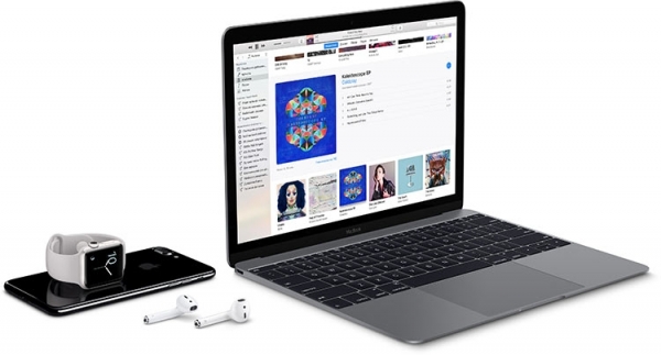 Apple может представить гарнитуру AirPods с беспроводной зарядкой в начале 2019 года"