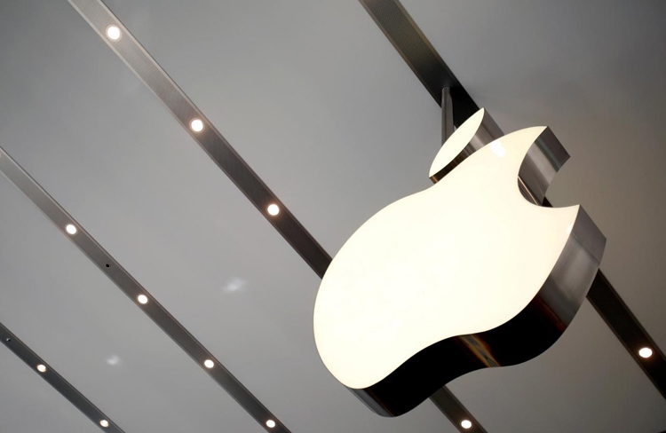Apple предложила различные варианты конструкции гибкого iPhone"