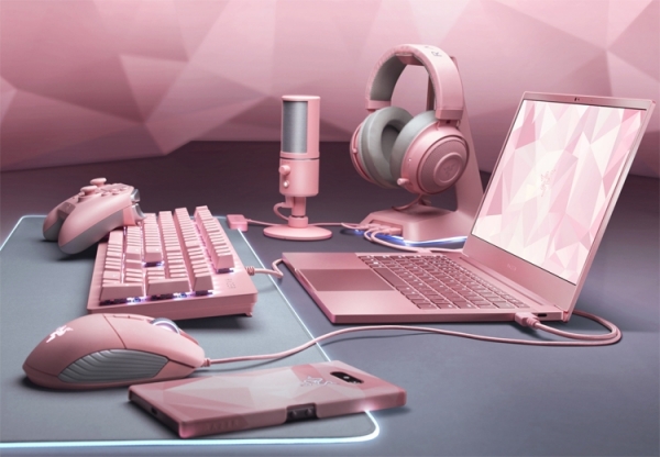 Ко дню святого Валентина: ноутбук Razer Blade Stealth и периферия Razer в розовом цвете"