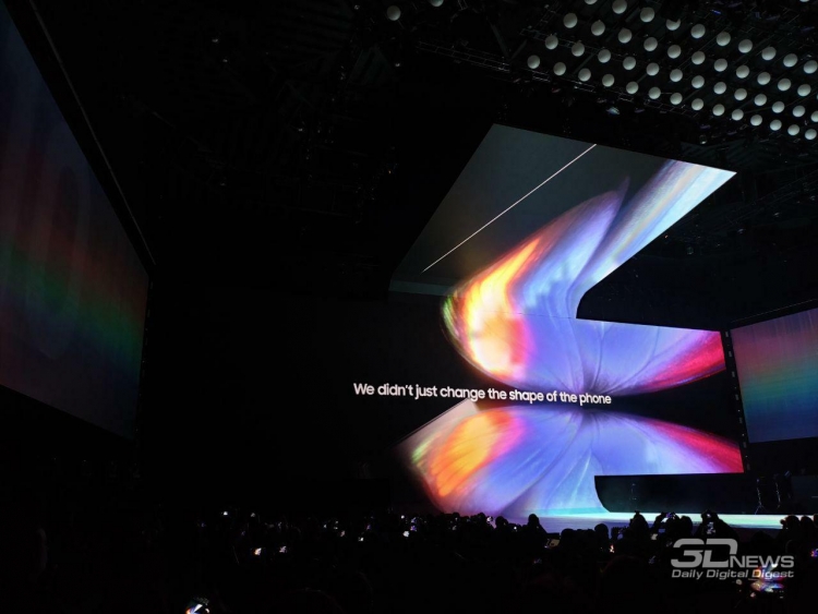 Изгибаемый Samsung Galaxy Fold открыл новую категорию смартфонов"