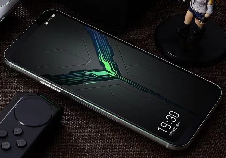 Игровой смартфон Xiaomi Black Shark 2 показался на рендере"