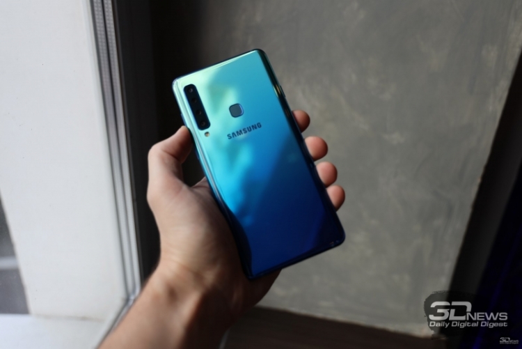 ФАС обвинила Samsung в координации цен на смартфоны и планшеты"