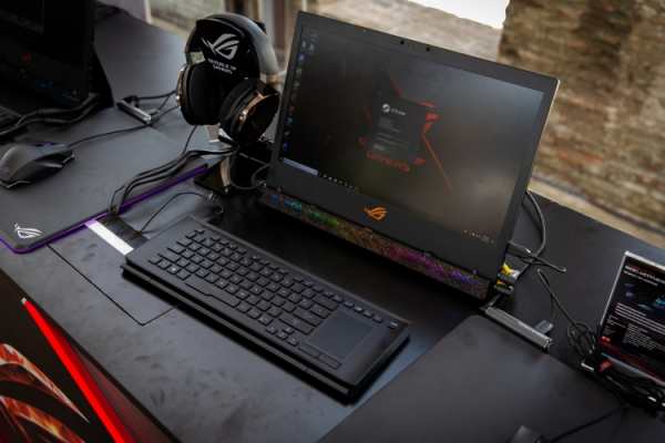 ASUS ROG RE:DEFINE 2019: флагманские ноутбуки вступают в бой"