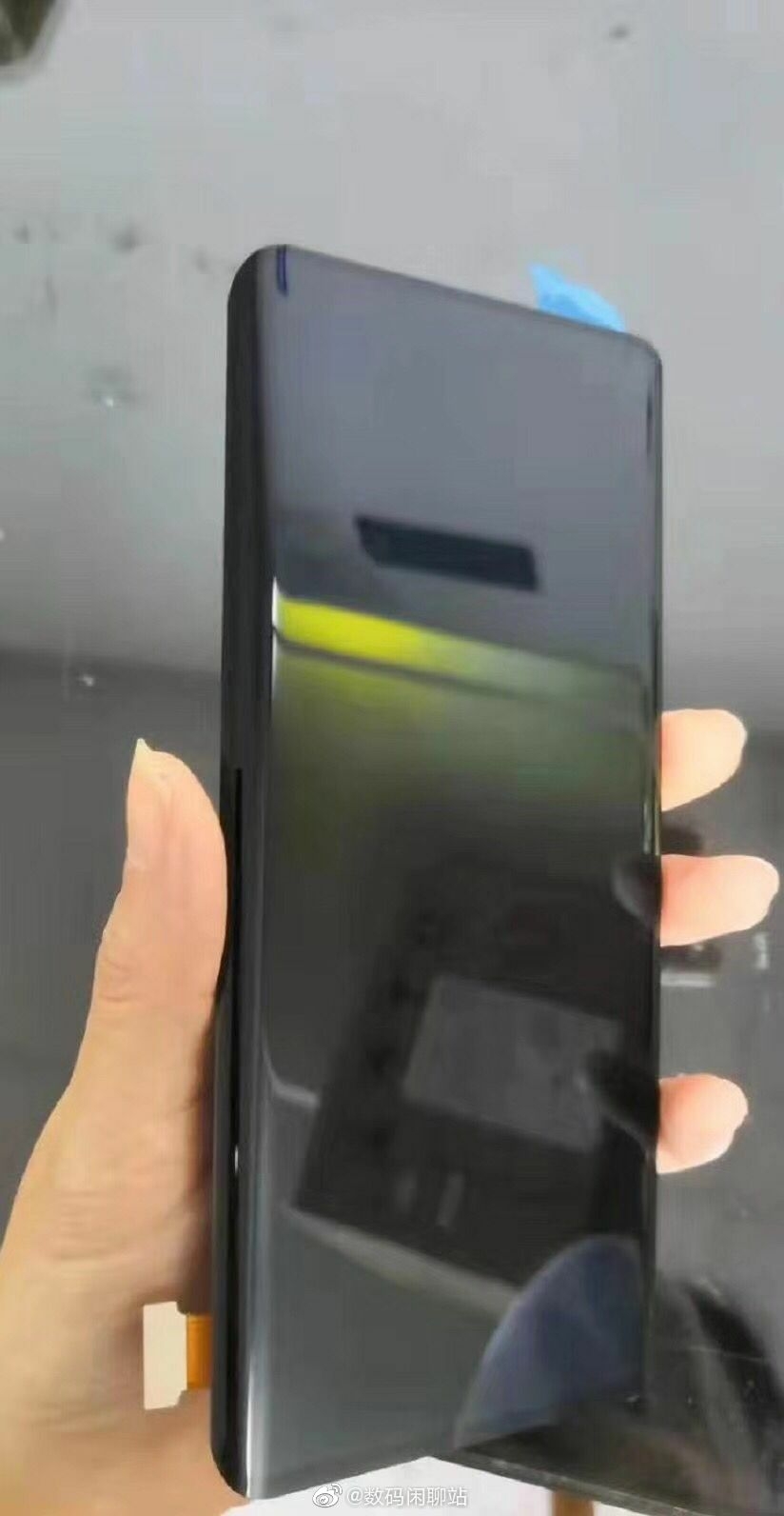 Новые утечки подтверждает изогнутый дисплей Huawei Mate 30 Pro и наличие выреза"
