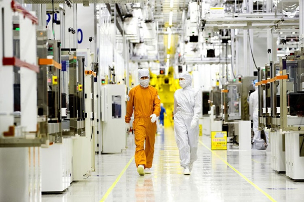 Японские санкции приведут к полной остановке заводов Samsung и SK Hynix через два месяца"