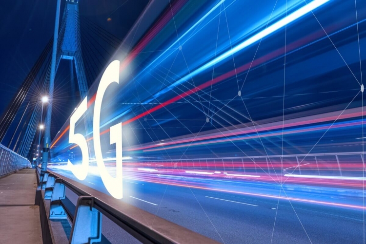 FCC ещё раз заверила общественность в безопасности использования 5G"