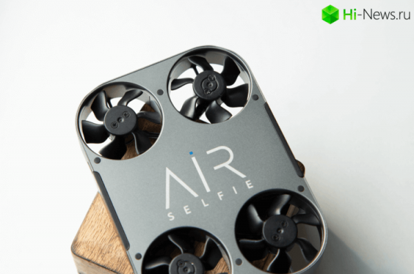 Как сделать необычное селфи? Обзор миниатюрного Airselfie2
