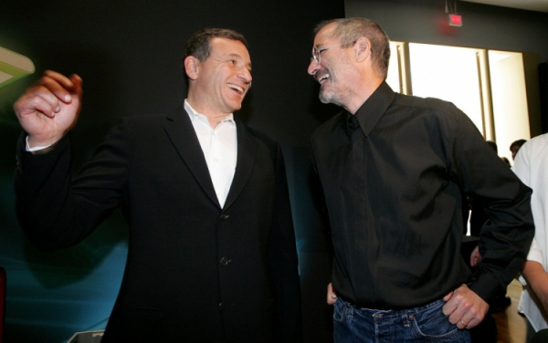 Боб Айгер: Disney могла слиться с Apple, если бы Стив Джобс был жив"