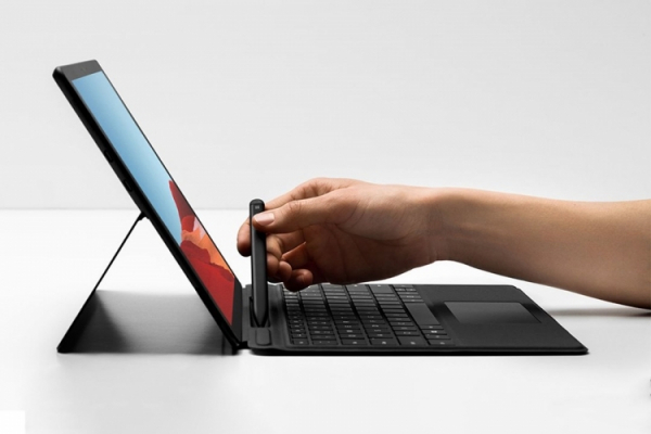Microsoft представила массу продуктов под маркой Surface"