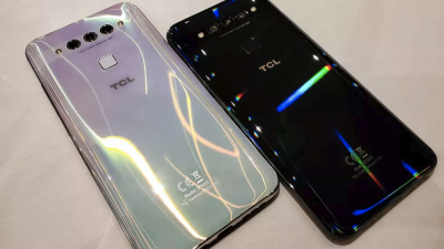 Забудьте о Galaxy Fold: TCL показала 10" концепт планшета-гармошки"