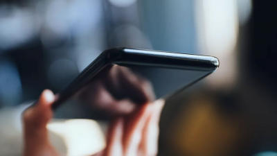 Забудьте о Galaxy Fold: TCL показала 10" концепт планшета-гармошки"