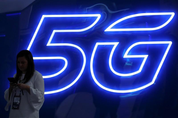OPPO выпустит смартфон CPH2009 с поддержкой 5G и квадрокамерой"