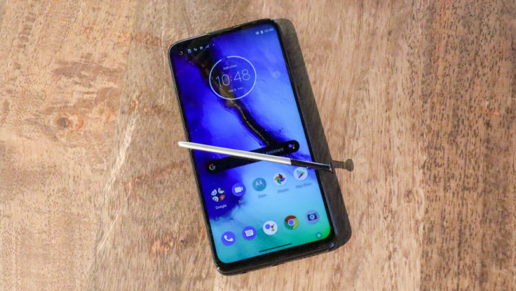 Lenovo составит конкуренцию линейке Galaxy Note от Samsung?"