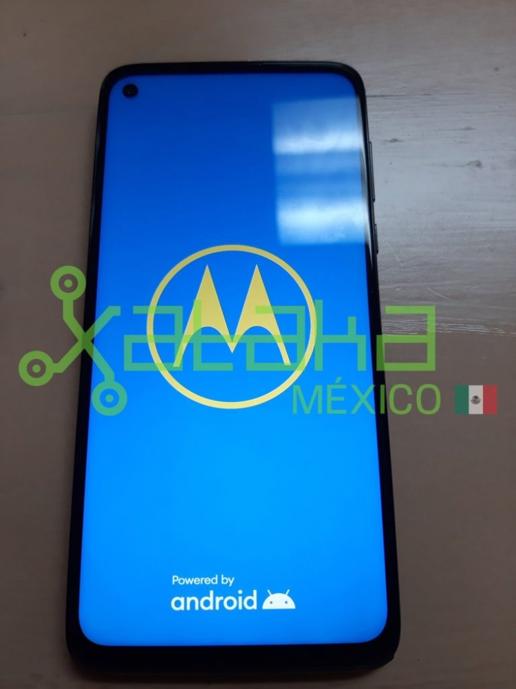 Опубликованы живые фото смартфона Moto G Stylus со стилусом"