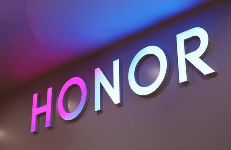 Смартфон среднего уровня Honor AKA-AL10 прошёл сертификацию TENAA"