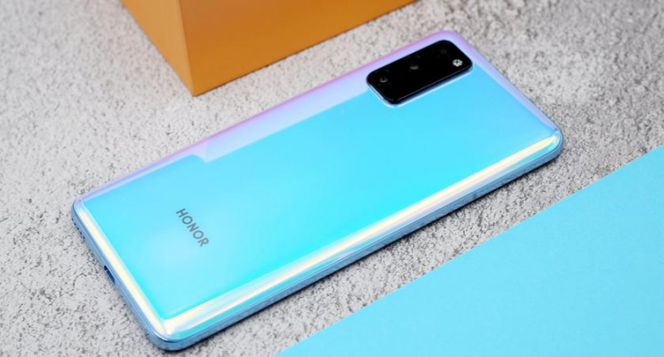 Huawei продемонстрировала фотовозможности Honor 30S"