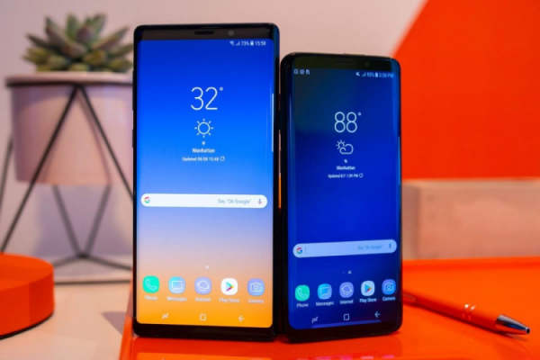 Samsung обновит старые флагманские смартфоны до One UI 2.1"