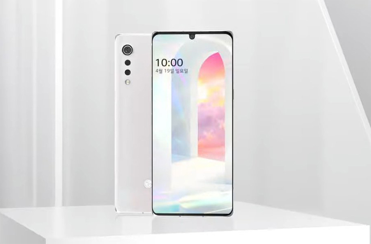 LG показала на видео смартфон нового поколения Velvet"