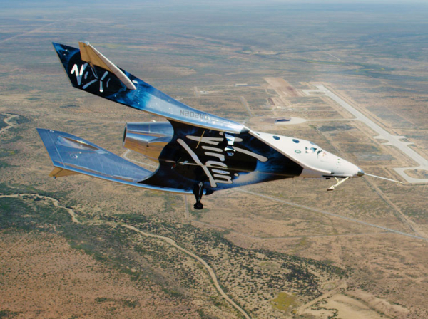 Суборбитальный корабль Virgin Galactic совершил первый полет с космопорта America"