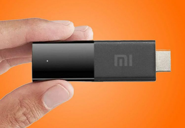Xiaomi выпустила в России ТВ-брелок Mi TV Stick по цене 3,5 тыс. рублей"